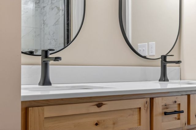 270 rich loop, Sparta, TN 38583