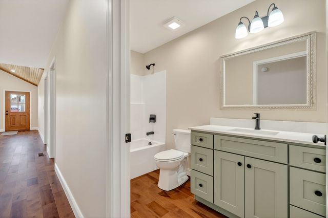 270 rich loop, Sparta, TN 38583