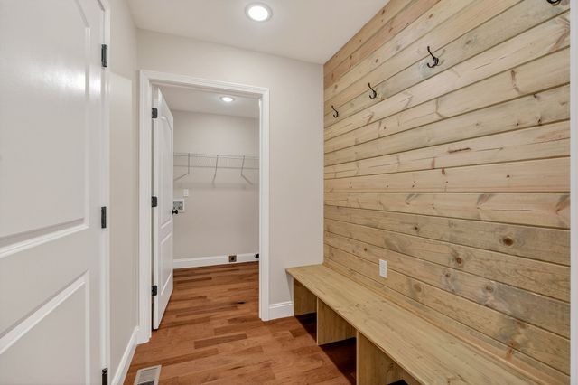 270 rich loop, Sparta, TN 38583