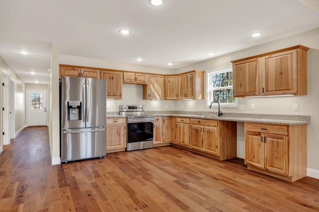 270 rich loop, Sparta, TN 38583