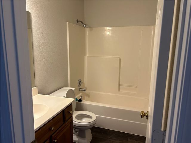 1239 China Berry, Fayetteville, AR 72704