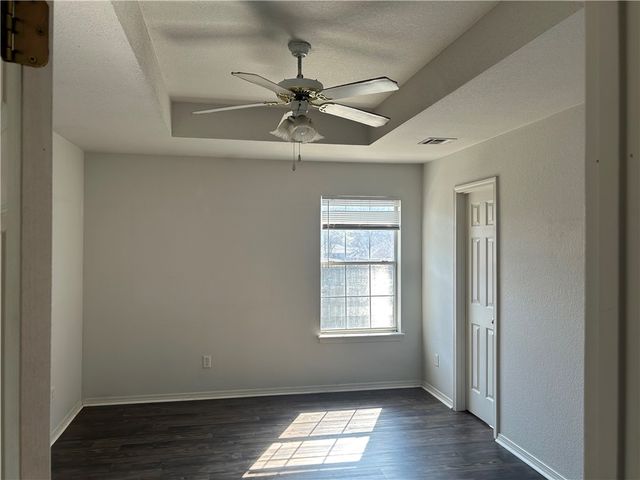 1239 China Berry, Fayetteville, AR 72704