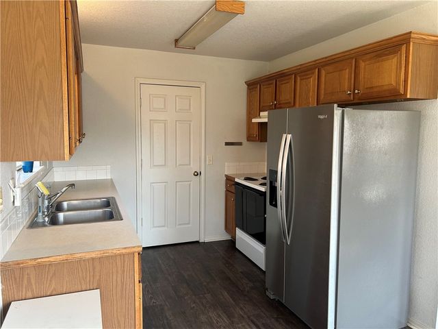 1239 China Berry, Fayetteville, AR 72704