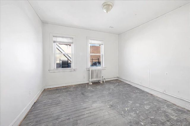 233 S 5th Avenue, Mount Vernon, NY 10550