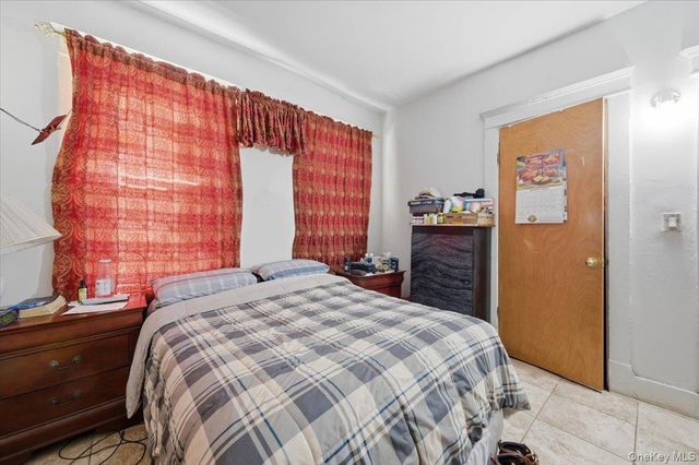 233 S 5th Avenue, Mount Vernon, NY 10550