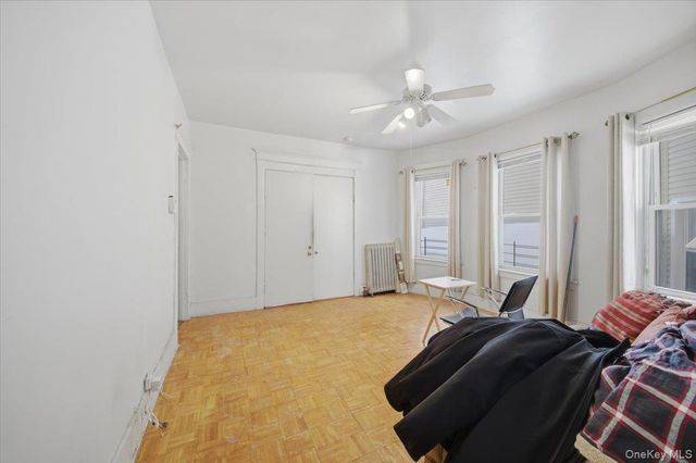 233 S 5th Avenue, Mount Vernon, NY 10550