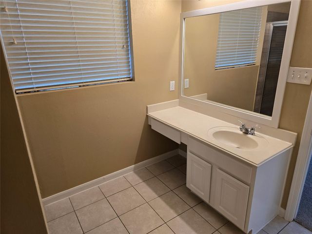 1820 Branch Hill Drive, Pearland, TX 77581