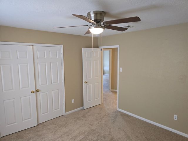 1820 Branch Hill Drive, Pearland, TX 77581