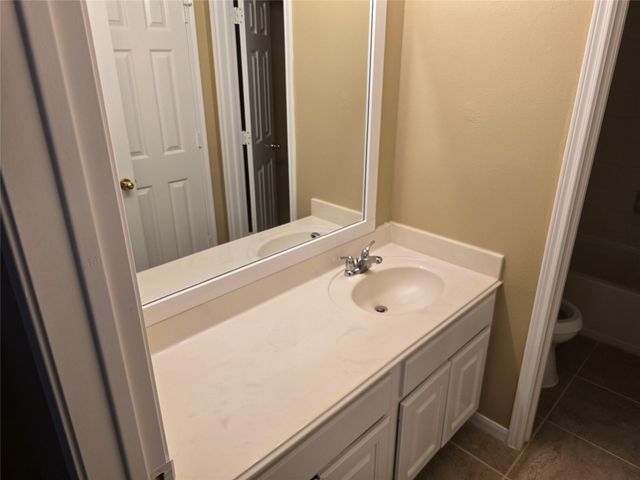 1820 Branch Hill Drive, Pearland, TX 77581