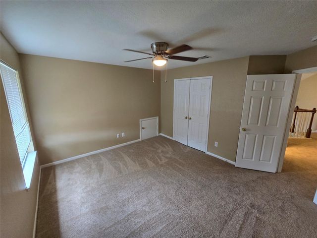 1820 Branch Hill Drive, Pearland, TX 77581