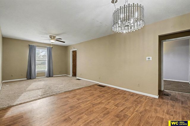 605 N 7 Street, Arlington, NE 68002