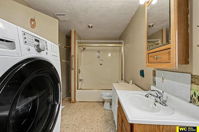 605 N 7 Street, Arlington, NE 68002