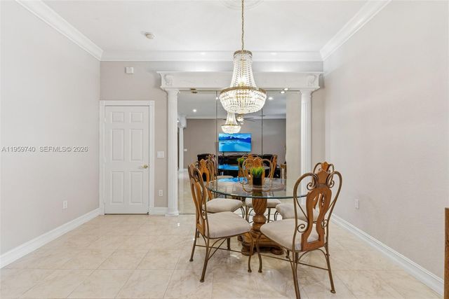 2570 SE 4th Pl, Homestead, FL 33033