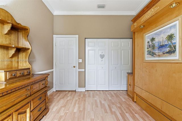 2570 SE 4th Pl, Homestead, FL 33033