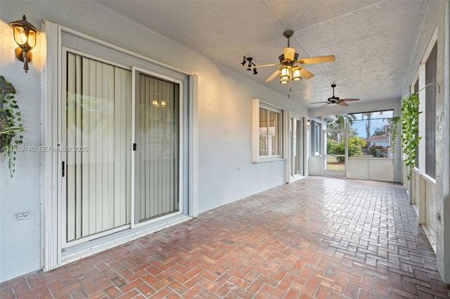 2570 SE 4th Pl, Homestead, FL 33033