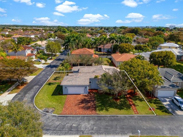 2570 SE 4th Pl, Homestead, FL 33033