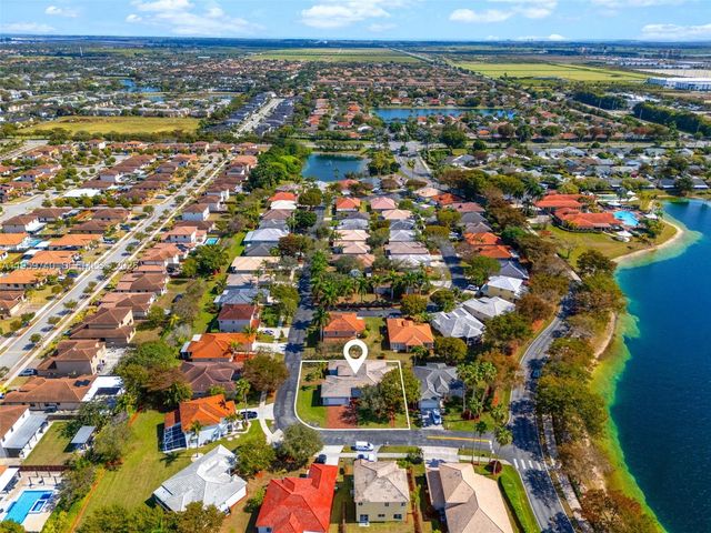 2570 SE 4th Pl, Homestead, FL 33033