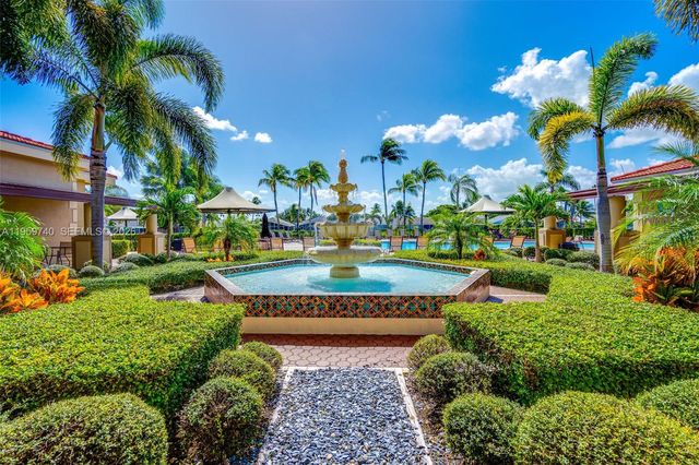 2570 SE 4th Pl, Homestead, FL 33033