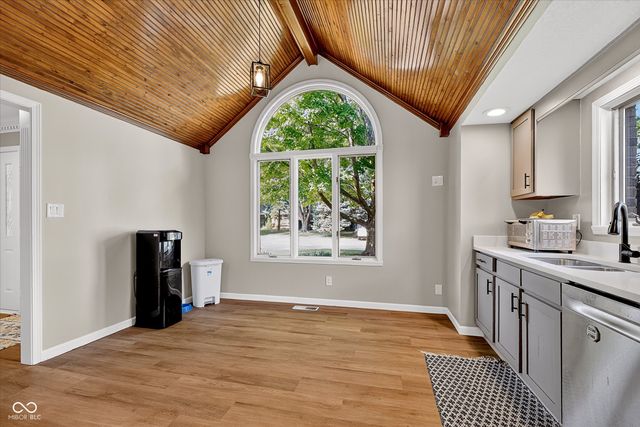 716 Royal Troon Court, Avon, IN 46123
