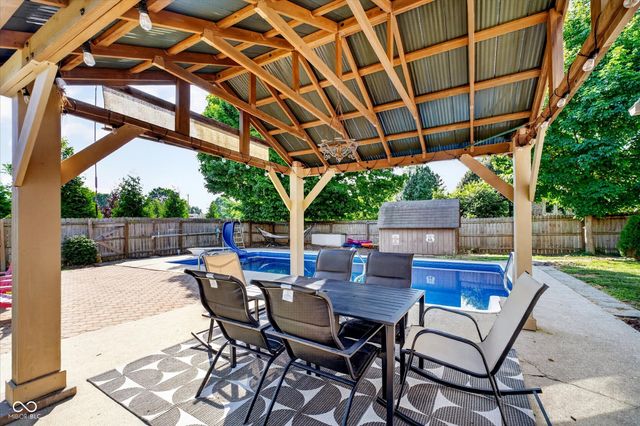 716 Royal Troon Court, Avon, IN 46123