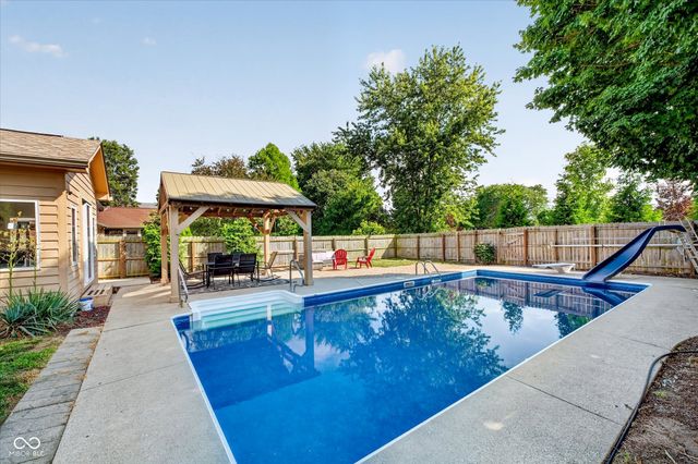 716 Royal Troon Court, Avon, IN 46123