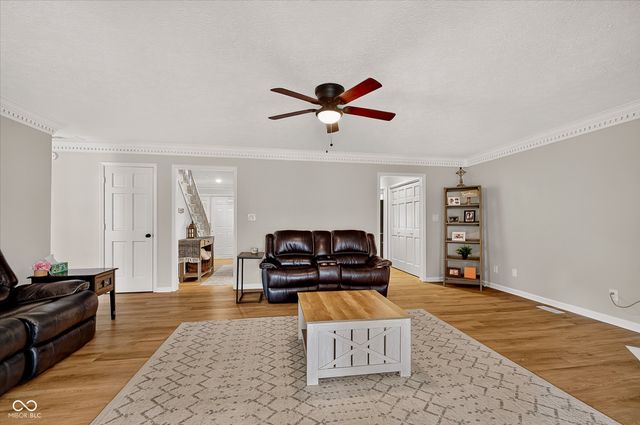 716 Royal Troon Court, Avon, IN 46123