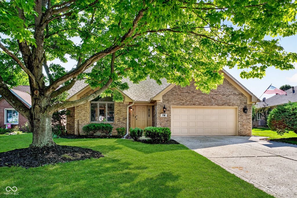 716 Royal Troon Court, Avon, IN 46123