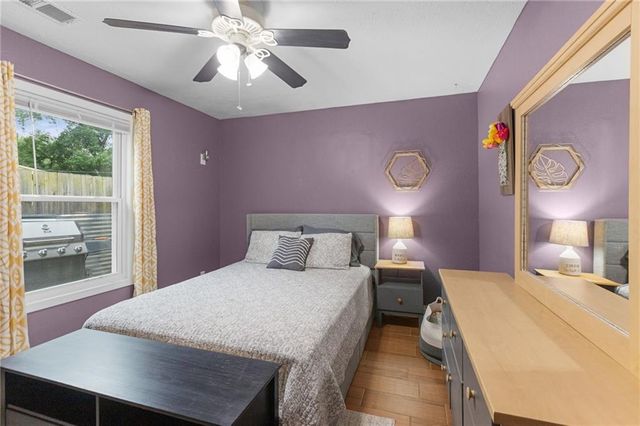 1333 E 19th Street, Lawrence, KS 66046