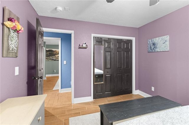 1333 E 19th Street, Lawrence, KS 66046