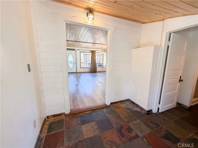 718 Blue Jay, Big Bear Lake, CA 92315