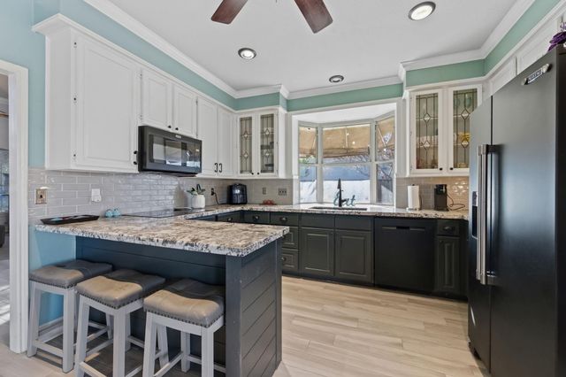 3203 Creek Manor Drive, Houston, TX 77339