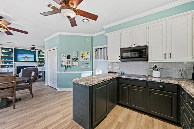 3203 Creek Manor Drive, Houston, TX 77339