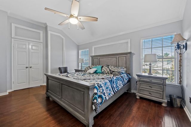 3203 Creek Manor Drive, Houston, TX 77339