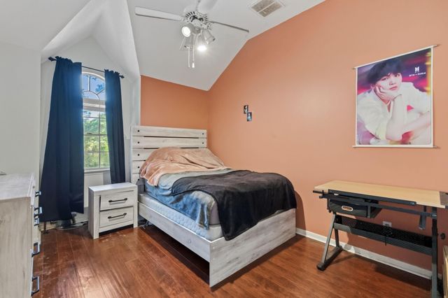 3203 Creek Manor Drive, Houston, TX 77339