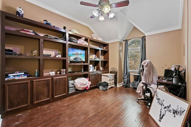 3203 Creek Manor Drive, Houston, TX 77339