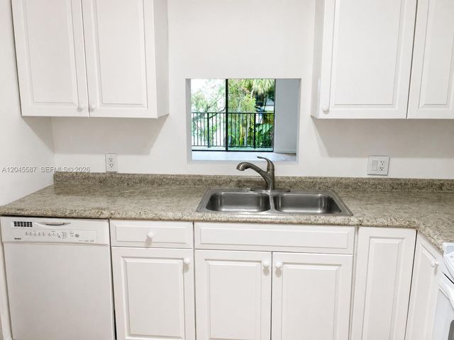 11925 NE 2nd Avenue B315, North Miami, FL 33161