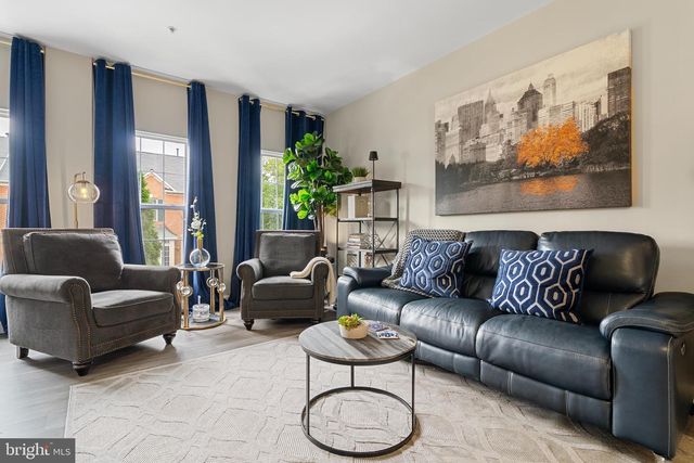 5804 SUMMERS GROVE RD, Alexandria, VA 22304