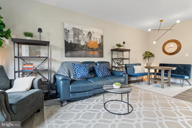 5804 SUMMERS GROVE RD, Alexandria, VA 22304