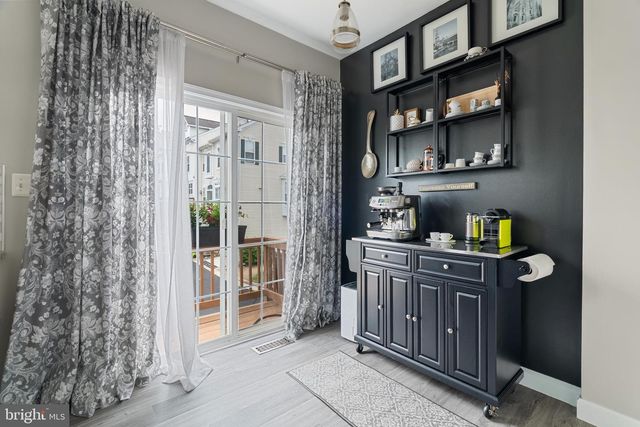 5804 SUMMERS GROVE RD, Alexandria, VA 22304