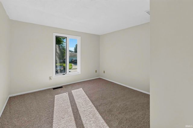 3627 Iowa Court, Fort Wayne, IN 46815