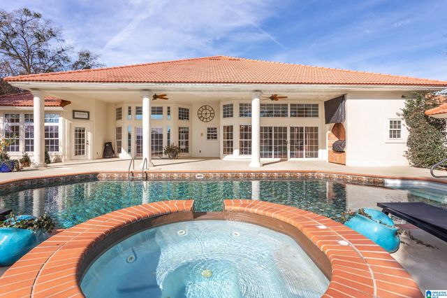 508 LINDY CIRCLE, Pell City, AL 35128