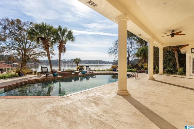 508 LINDY CIRCLE, Pell City, AL 35128