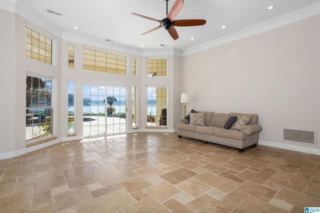 508 LINDY CIRCLE, Pell City, AL 35128