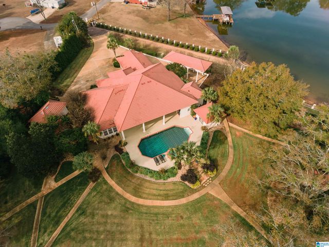 508 LINDY CIRCLE, Pell City, AL 35128