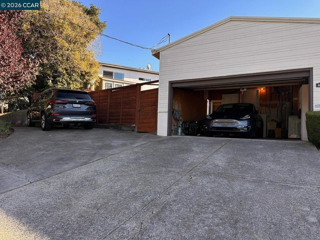 325 Landfair Ave, San Mateo, CA 94403