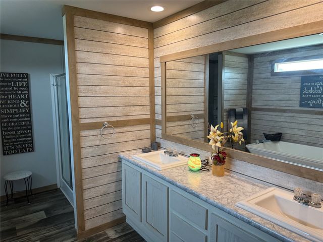 7354 Farm Road 412, Clarksville, TX 75426