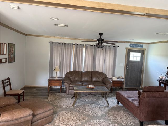 7354 Farm Road 412, Clarksville, TX 75426