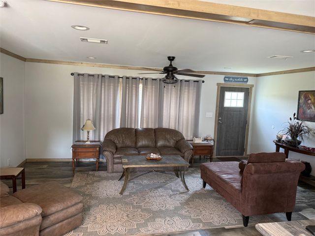 7354 Farm Road 412, Clarksville, TX 75426