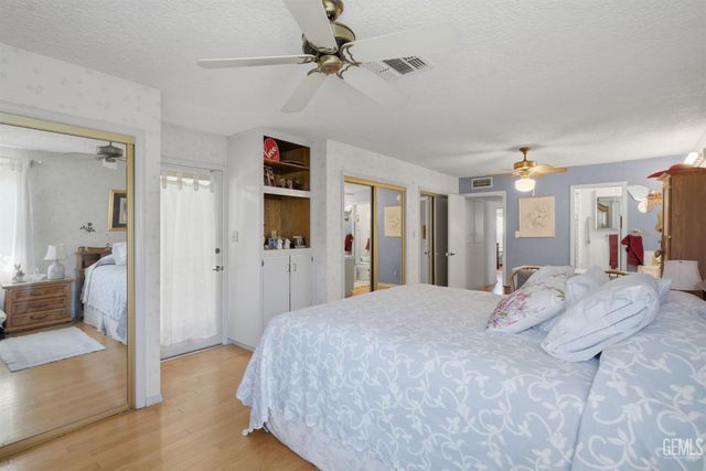 6513 Cranbrook Avenue, Bakersfield, CA 93308
