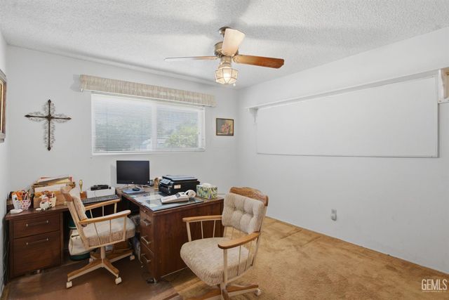 6513 Cranbrook Avenue, Bakersfield, CA 93308